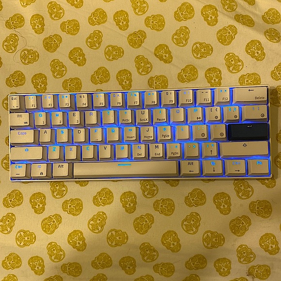 Royal Kludge Gaming Keyboard - Picture 1 of 1